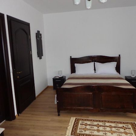 Pensiunea Aurora Hotel Racova Luaran gambar